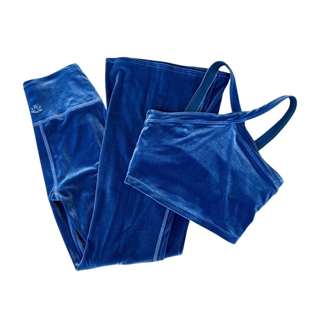 Beyond Yoga Converge Pant & Tank Set